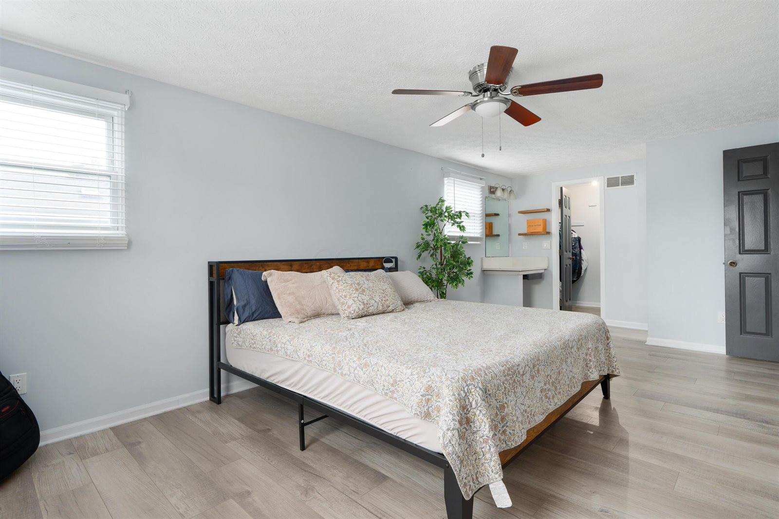 2178 Leah Lane, Reynoldsburg, OH 43068