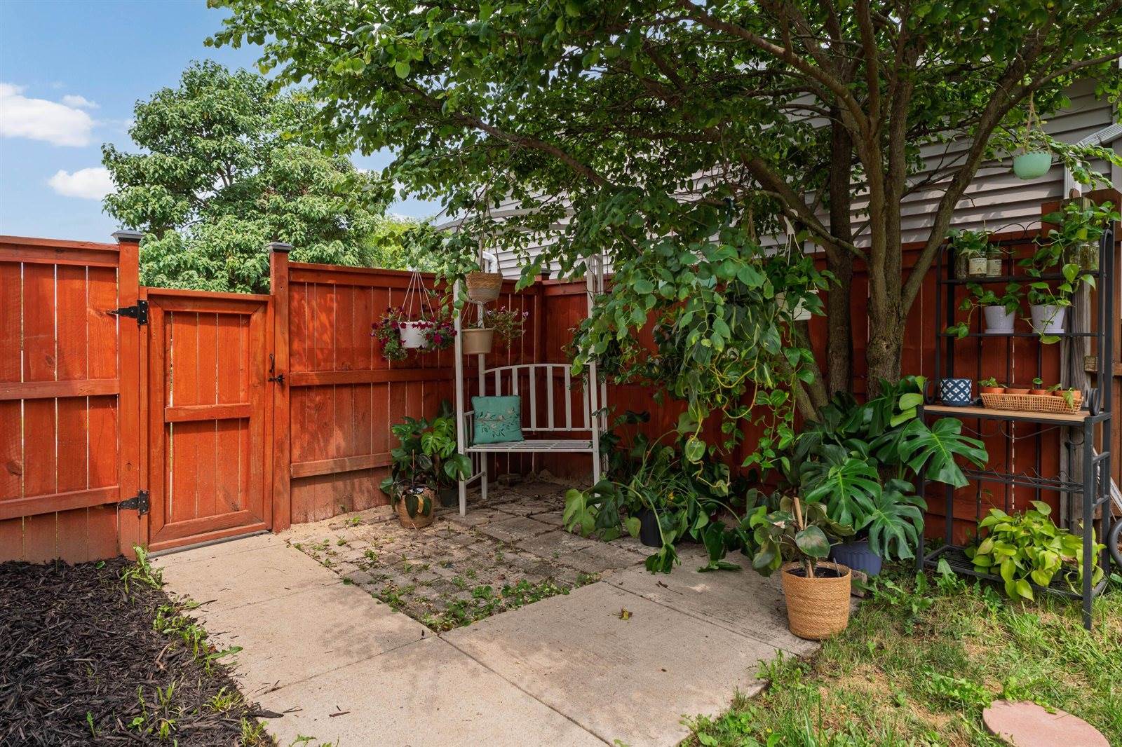 2178 Leah Lane, Reynoldsburg, OH 43068