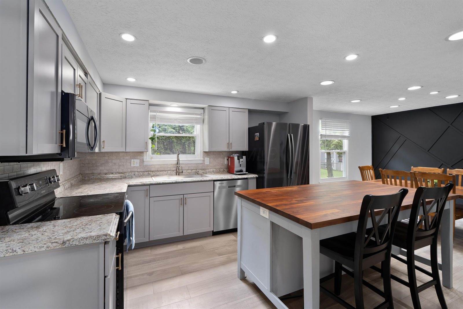 2178 Leah Lane, Reynoldsburg, OH 43068