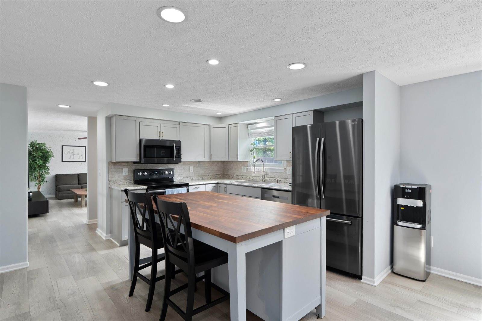 2178 Leah Lane, Reynoldsburg, OH 43068