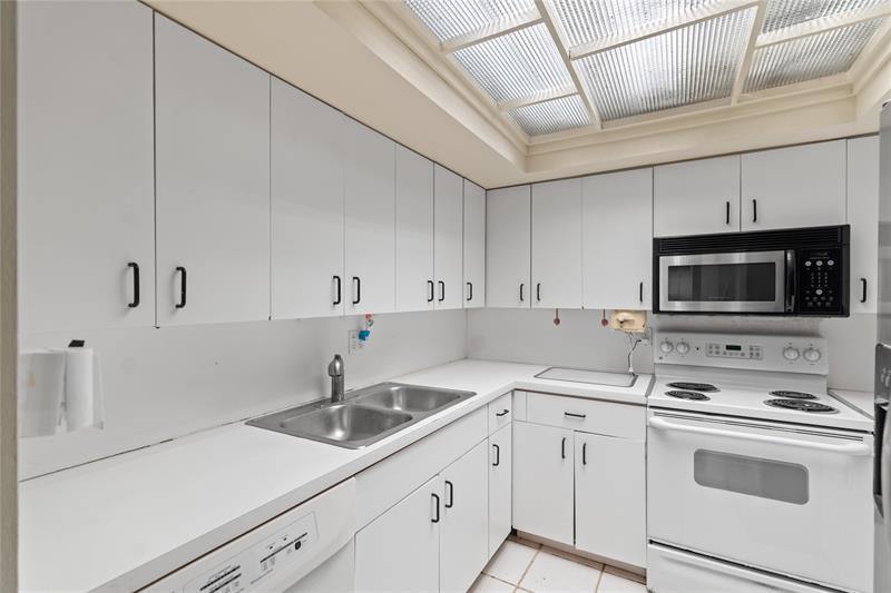 3004 NE 5th Ter 109-C, Wilton Manors, FL 33334