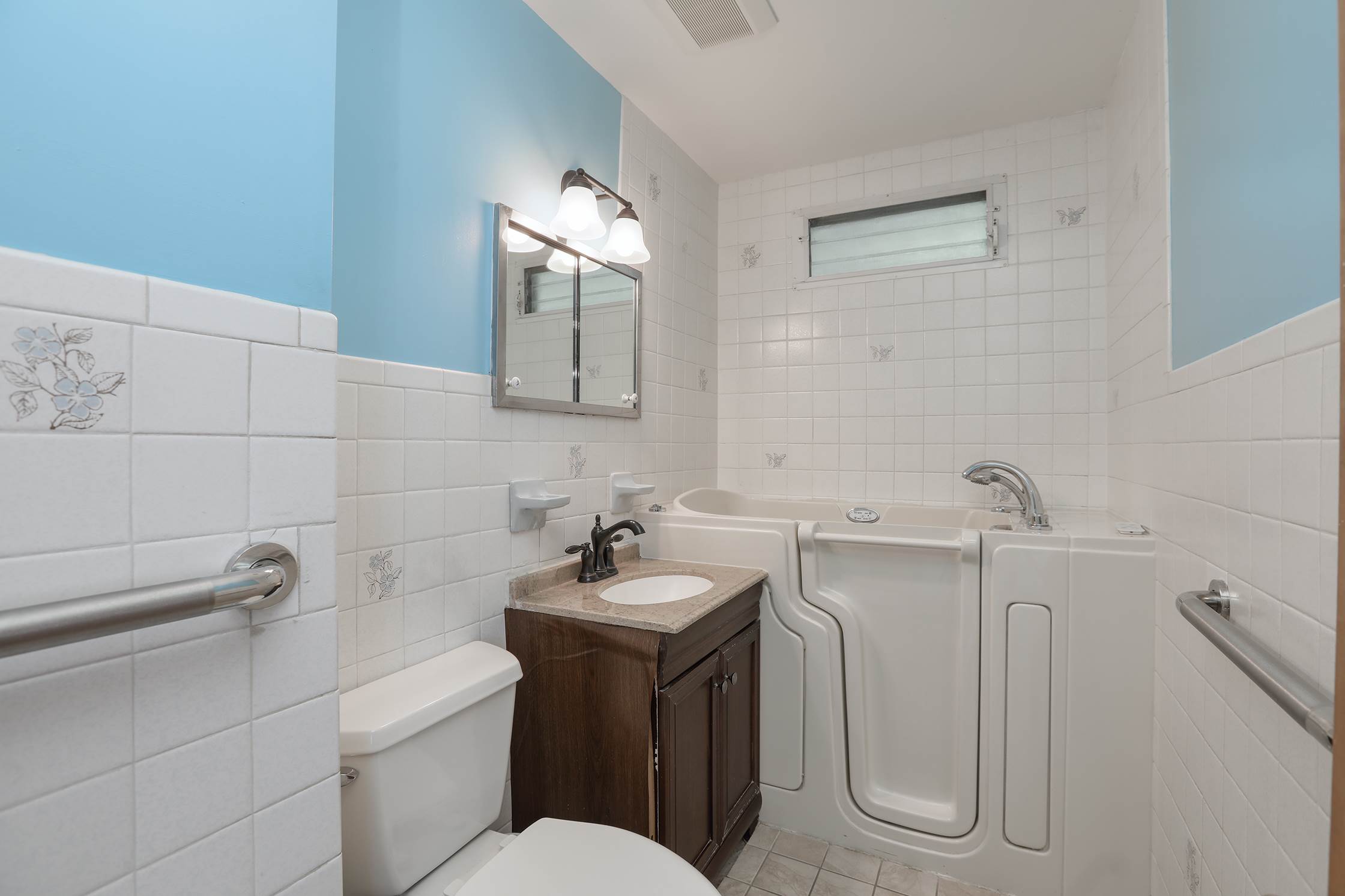 183 Franklyn Road, Ewing, NJ 08628