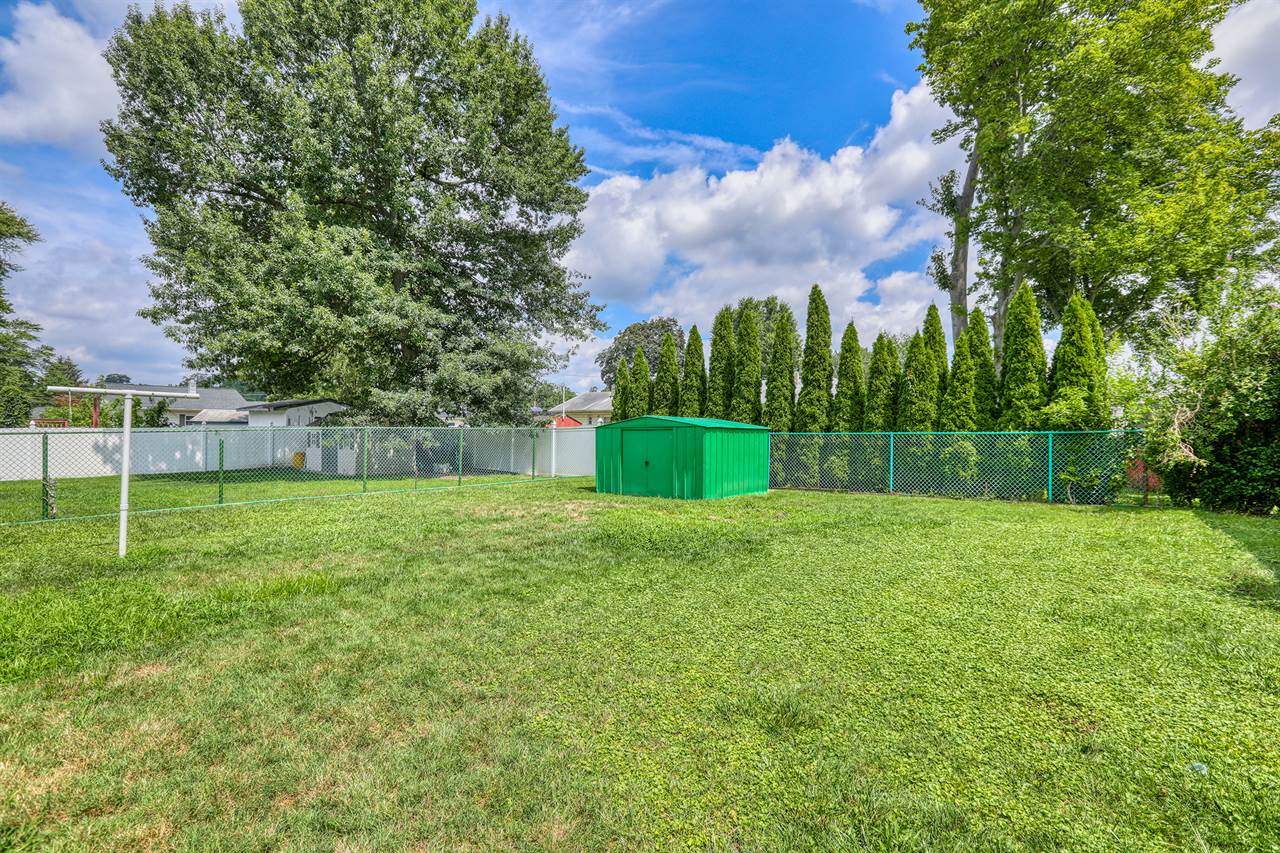 183 Franklyn Road, Ewing, NJ 08628