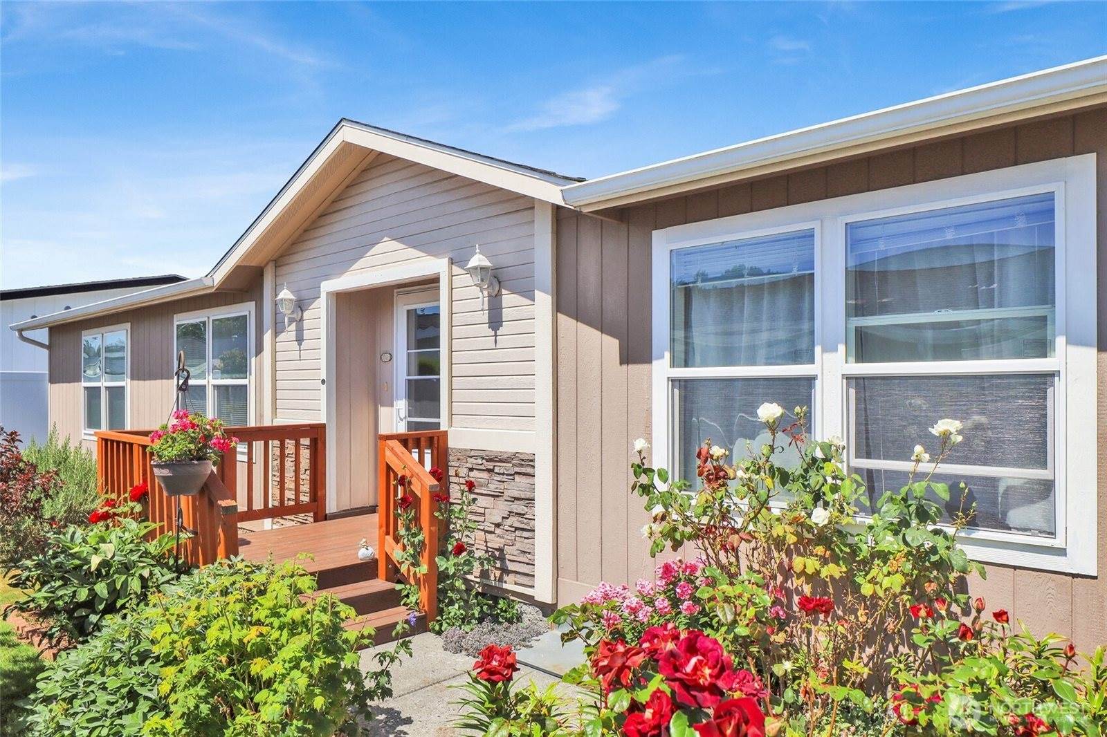 6350 Portal Way, #64, Ferndale, WA 98248