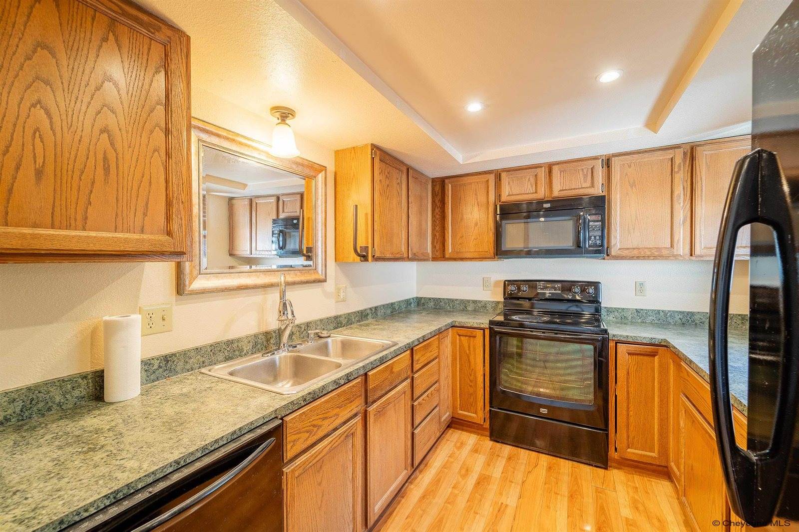 2407 East 16TH St, Cheyenne, WY 82001