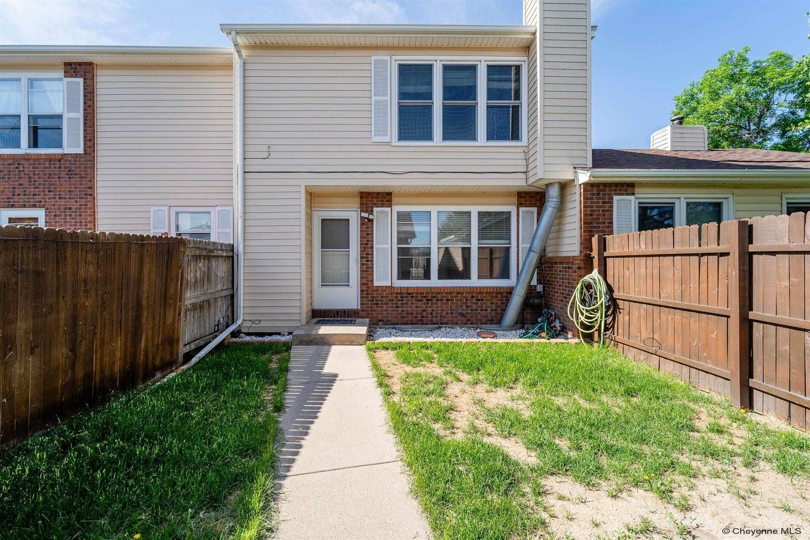 2407 East 16TH St, Cheyenne, WY 82001