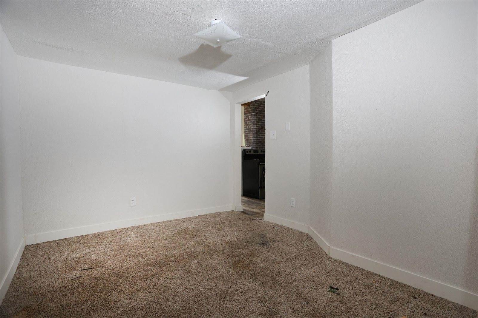 1138 South Hydraulic St, Wichita, KS 67211