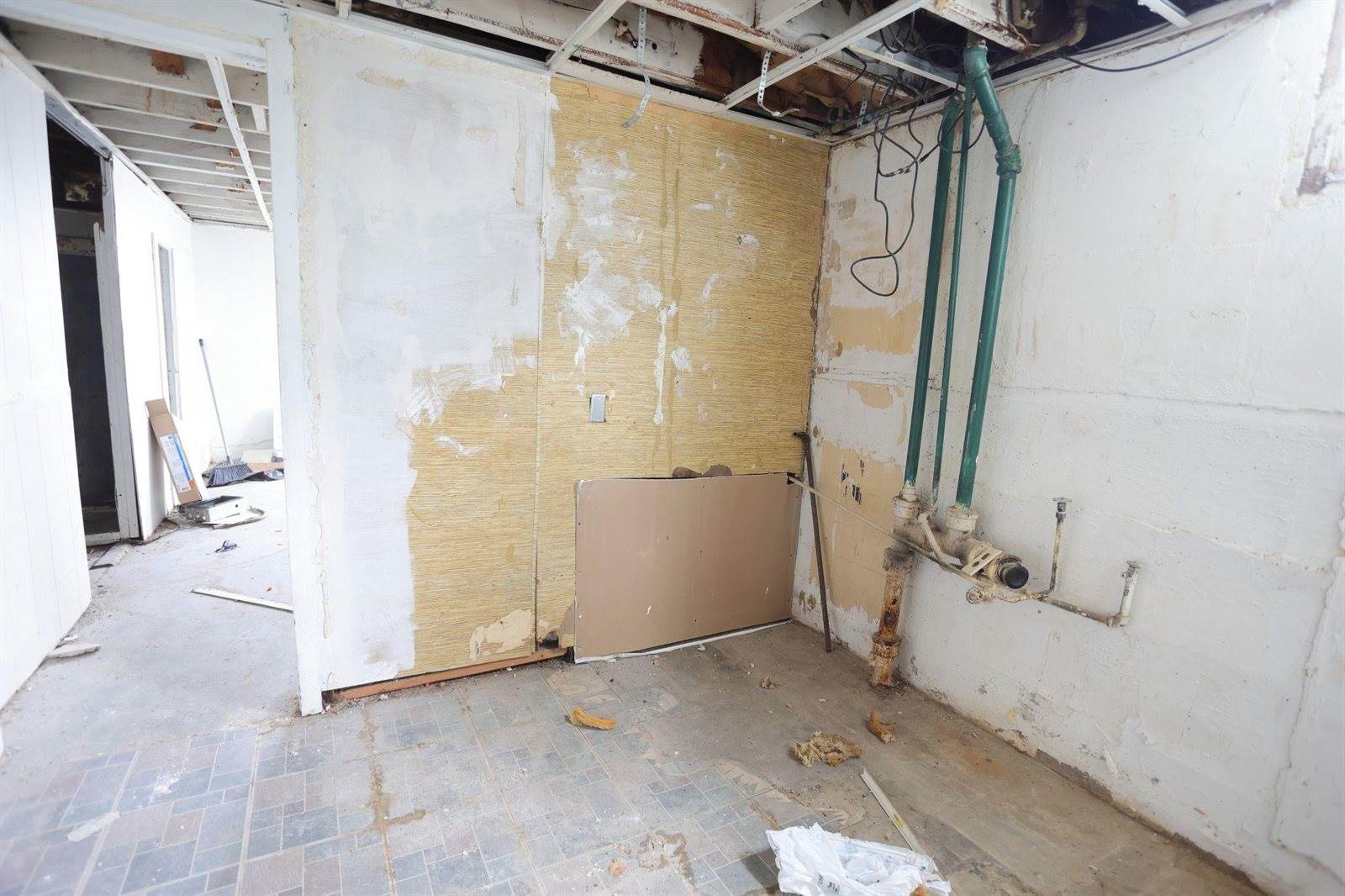 1617 East Lewis St, Wichita, KS 67211