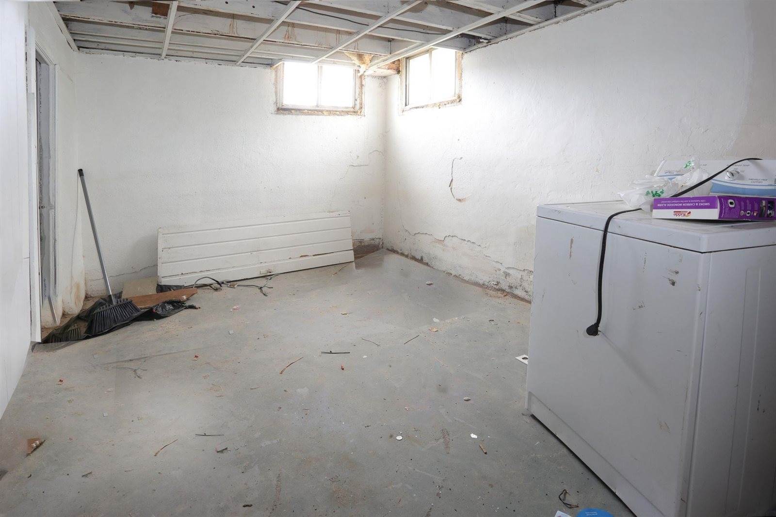 1617 East Lewis St, Wichita, KS 67211