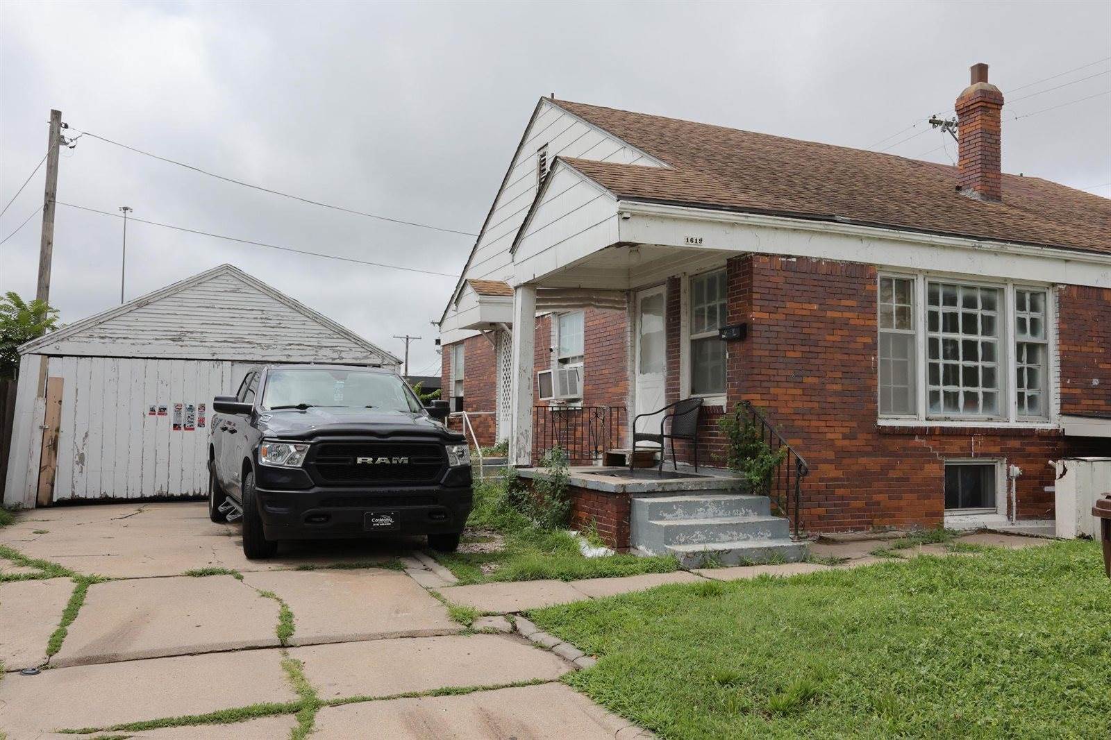 1617 East Lewis St, Wichita, KS 67211