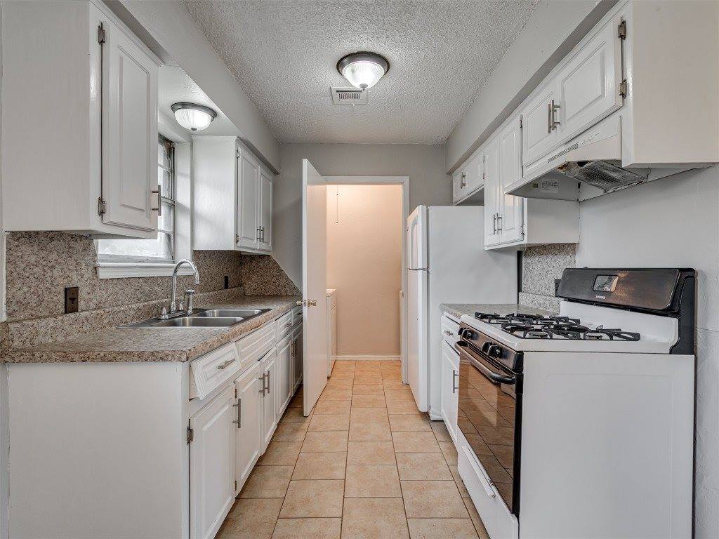 1901 East Main Street, Shawnee, OK 74801