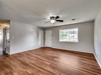 1901 East Main Street, Shawnee, OK 74801