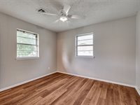 1901 East Main Street, Shawnee, OK 74801