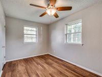 1901 East Main Street, Shawnee, OK 74801