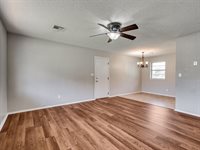 1901 East Main Street, Shawnee, OK 74801