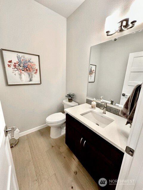 4411 Caddyshack Drive NE, Lacey, WA 98516