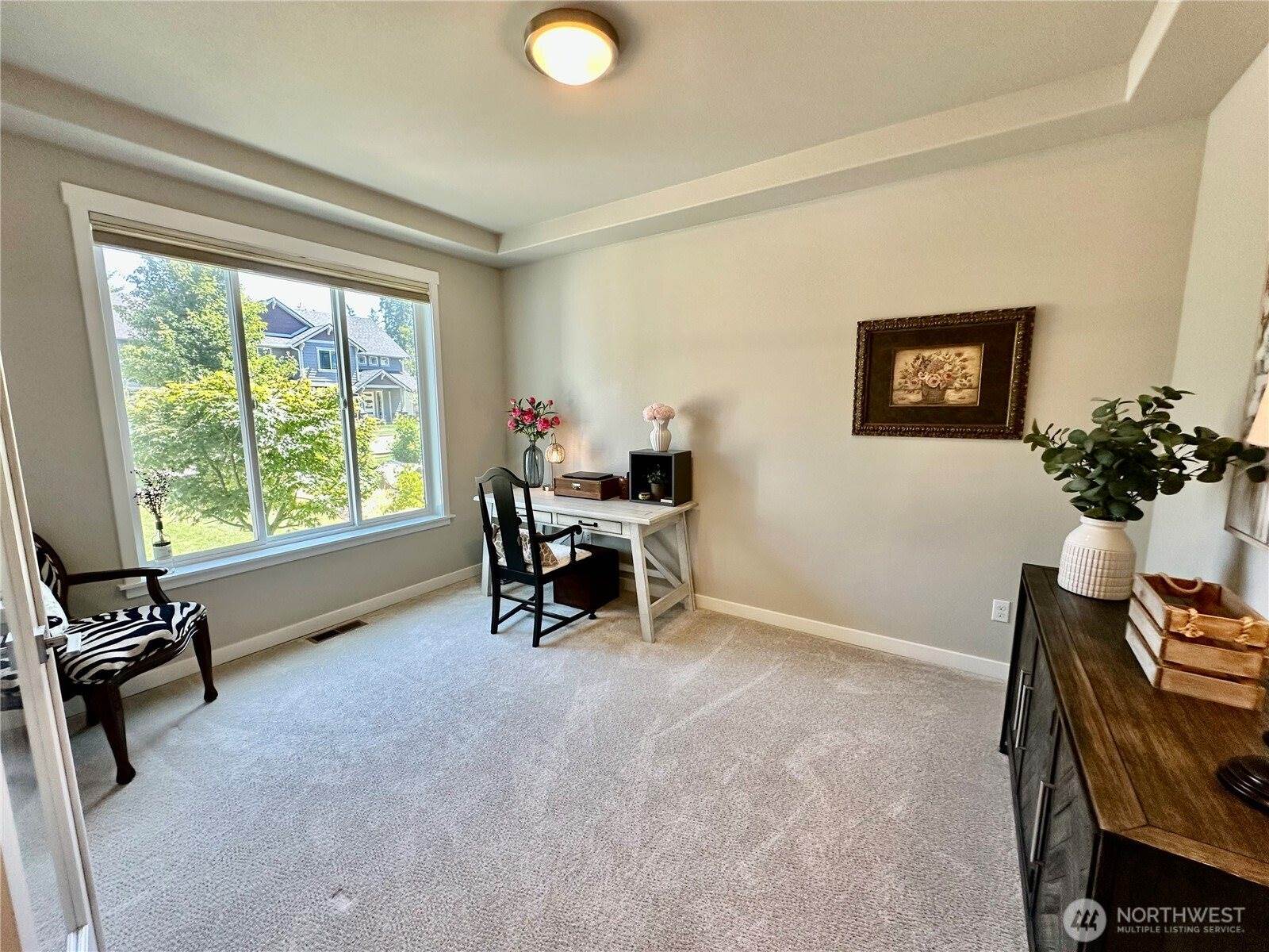 4411 Caddyshack Drive NE, Lacey, WA 98516