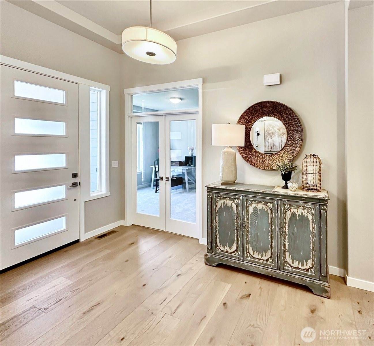 4411 Caddyshack Drive NE, Lacey, WA 98516