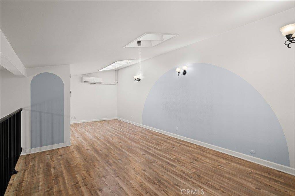 320 East Stocker Street, Glendale, CA 91207