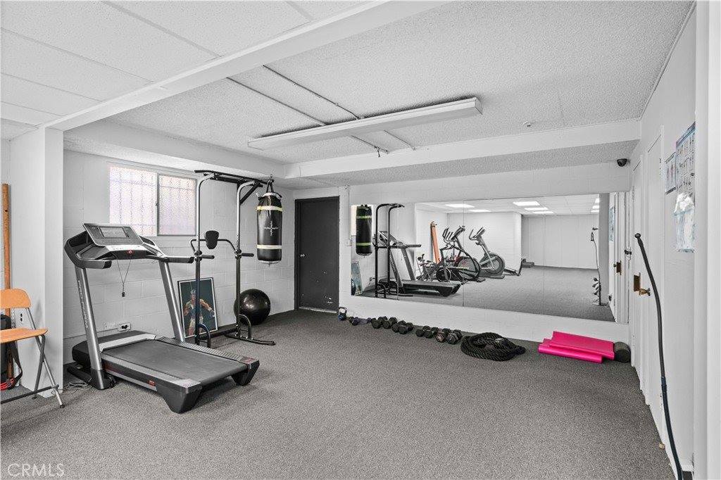 320 East Stocker Street, Glendale, CA 91207