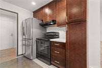 320 East Stocker Street, Glendale, CA 91207