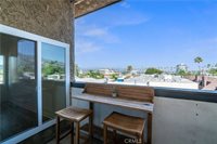 320 East Stocker Street, Glendale, CA 91207