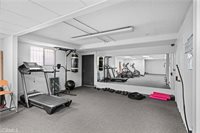 320 East Stocker Street, Glendale, CA 91207