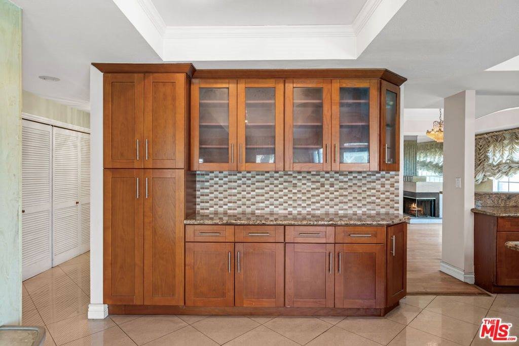 3411 Haven Way, Burbank, CA 91504