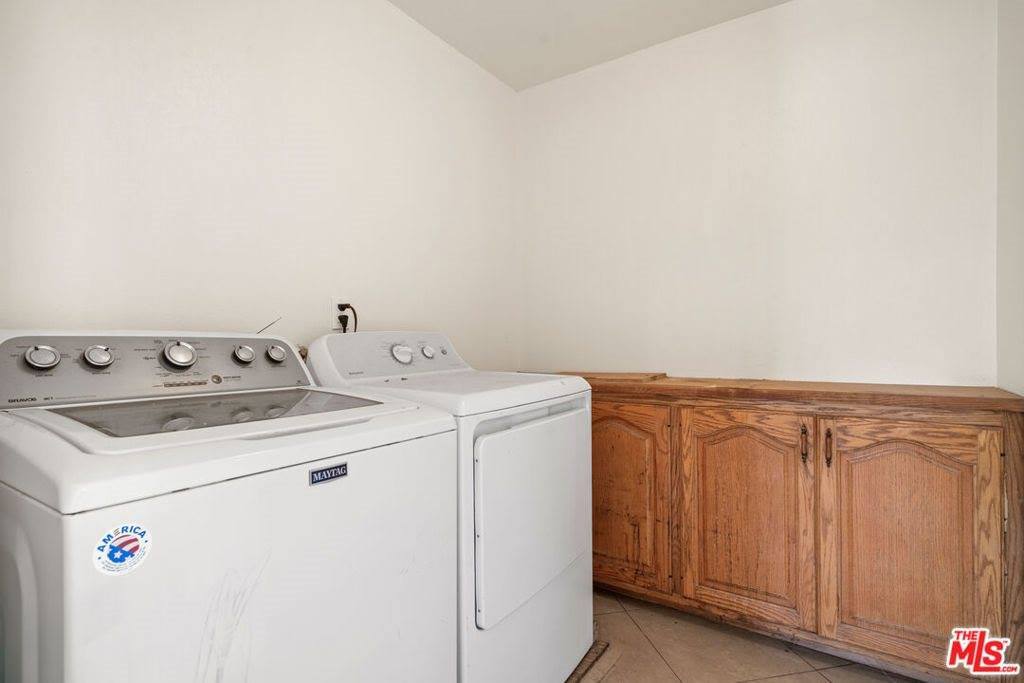 3411 Haven Way, Burbank, CA 91504