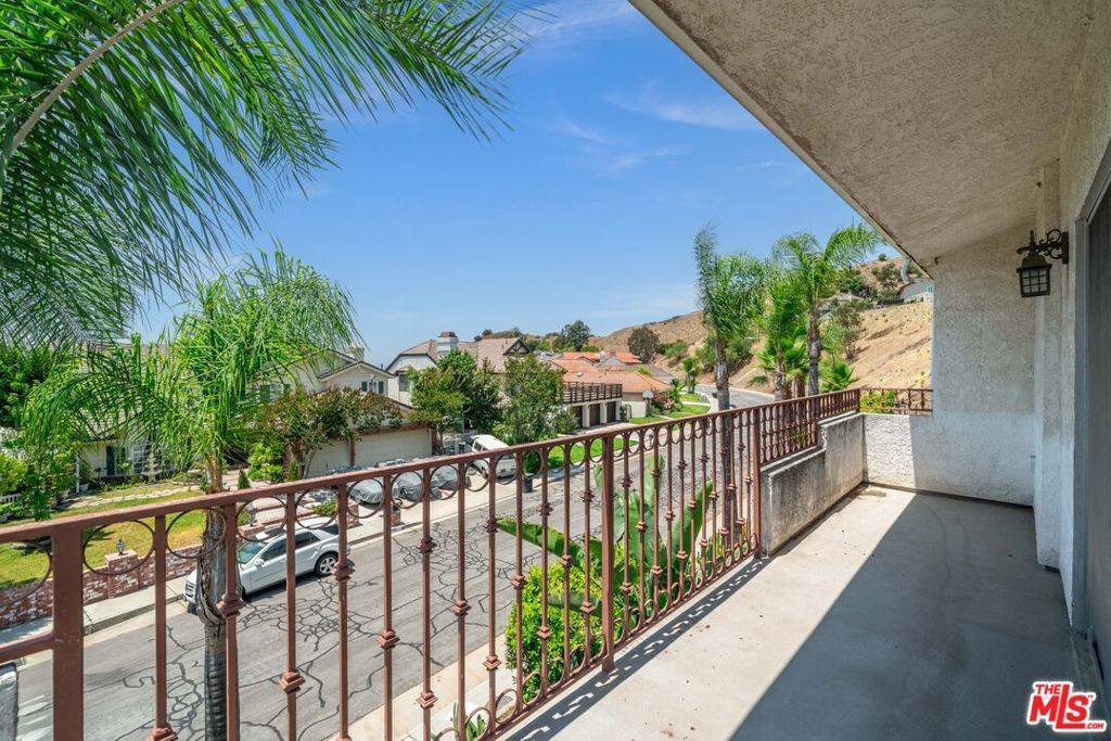 3411 Haven Way, Burbank, CA 91504