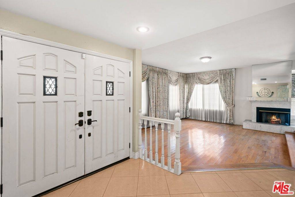 3411 Haven Way, Burbank, CA 91504