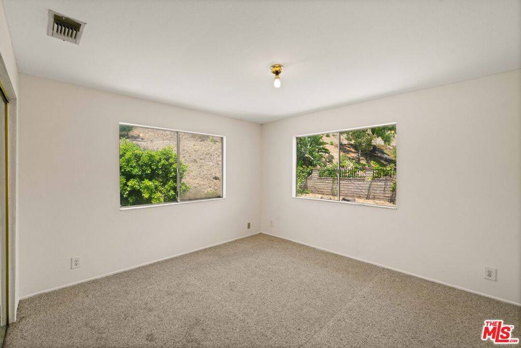 3411 Haven Way, Burbank, CA 91504