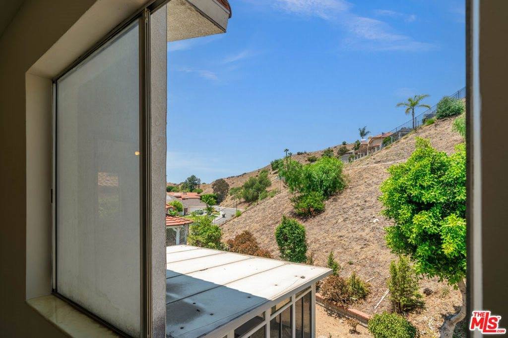 3411 Haven Way, Burbank, CA 91504