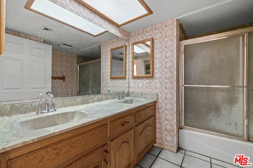 3411 Haven Way, Burbank, CA 91504