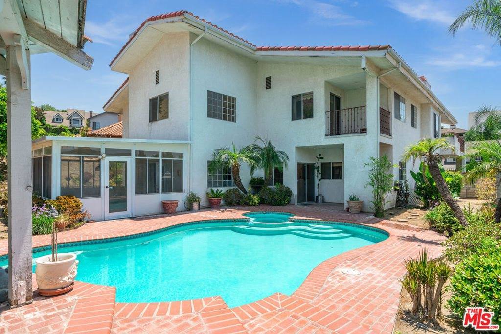 3411 Haven Way, Burbank, CA 91504