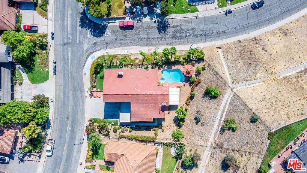 3411 Haven Way, Burbank, CA 91504