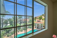 3411 Haven Way, Burbank, CA 91504