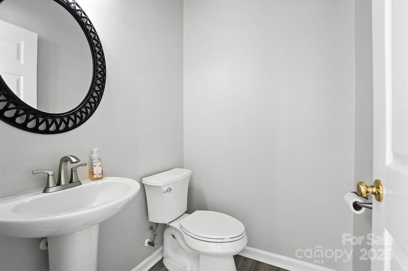 2335 Big Pine Drive, Matthews, NC 28105