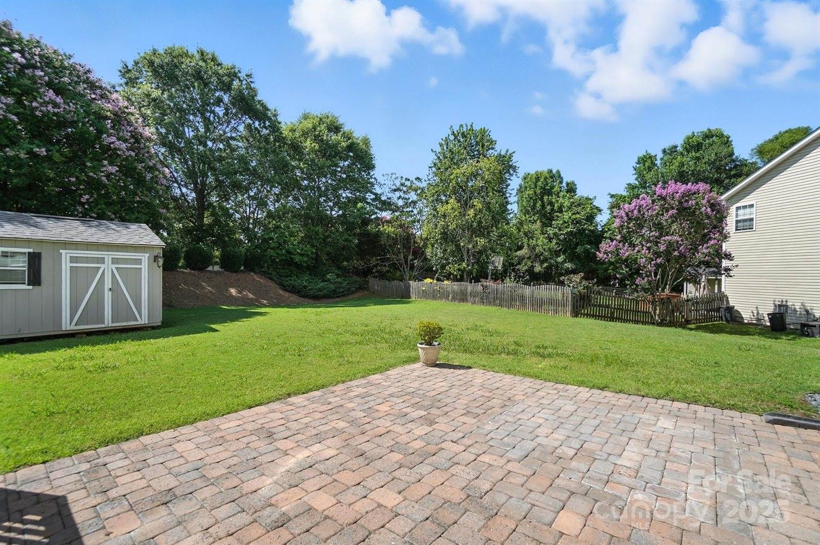 2335 Big Pine Drive, Matthews, NC 28105