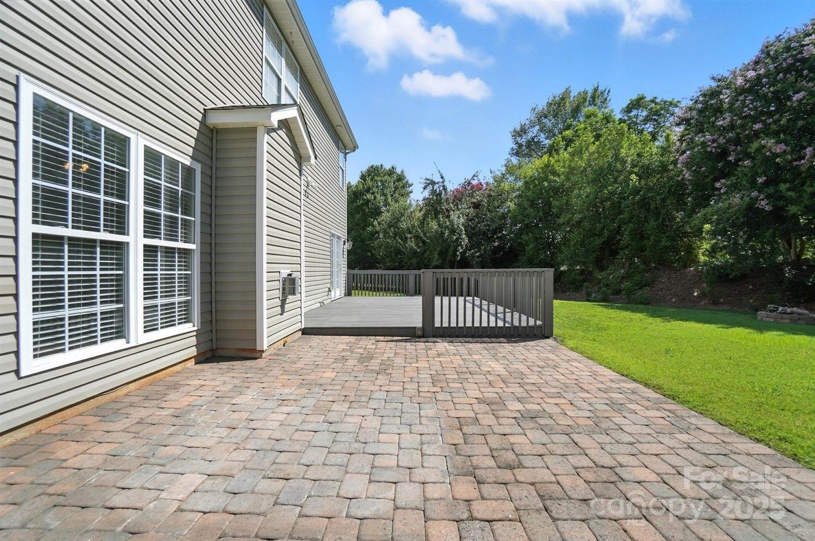 2335 Big Pine Drive, Matthews, NC 28105