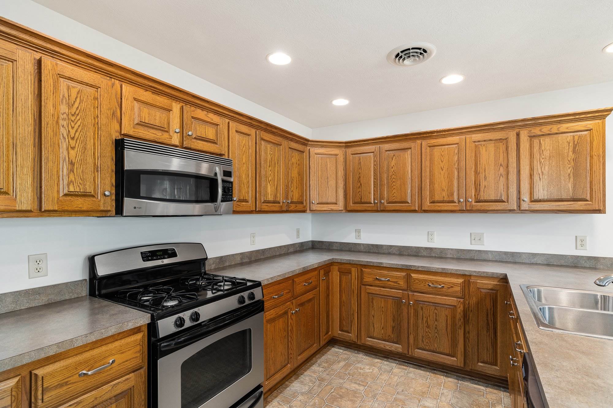 2375 Magnolia Drive, Ashland, OH 44805