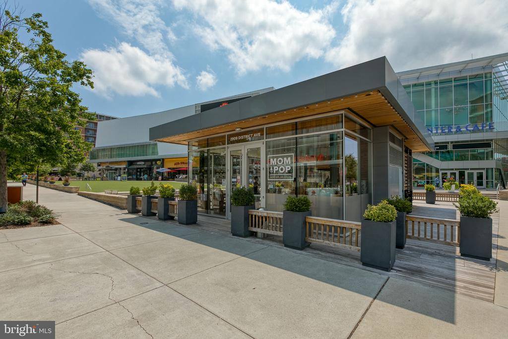 8001 Chanute Place, #15, Falls Church, VA 22042