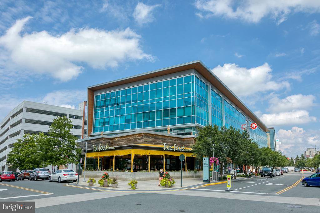 8001 Chanute Place, #15, Falls Church, VA 22042