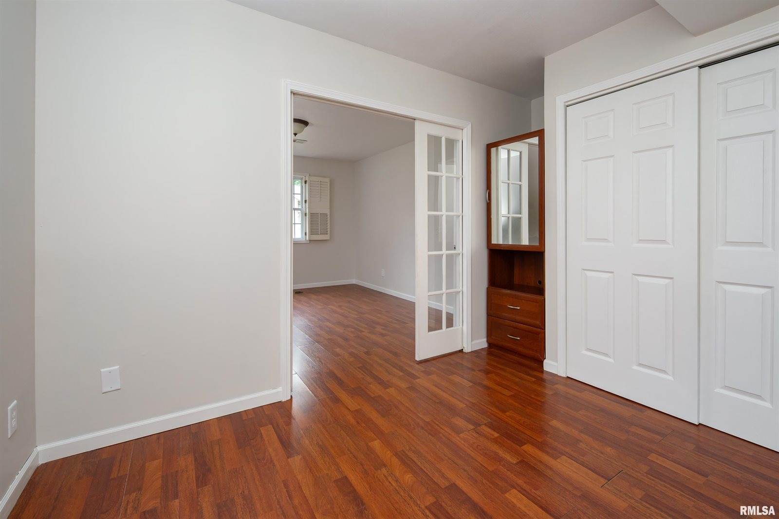 5804 Hillandale Road, Davenport, IA 52806