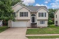 5804 Hillandale Road, Davenport, IA 52806