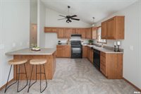 5804 Hillandale Road, Davenport, IA 52806