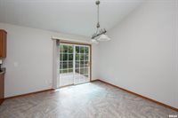 5804 Hillandale Road, Davenport, IA 52806