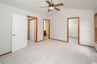 5804 Hillandale Road, Davenport, IA 52806