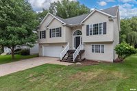 5804 Hillandale Road, Davenport, IA 52806