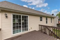 5804 Hillandale Road, Davenport, IA 52806